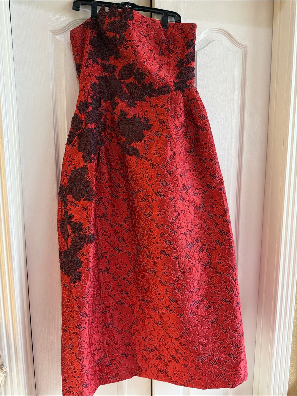 Monique Lhuillier Red and Black Floral Jacquard Dress